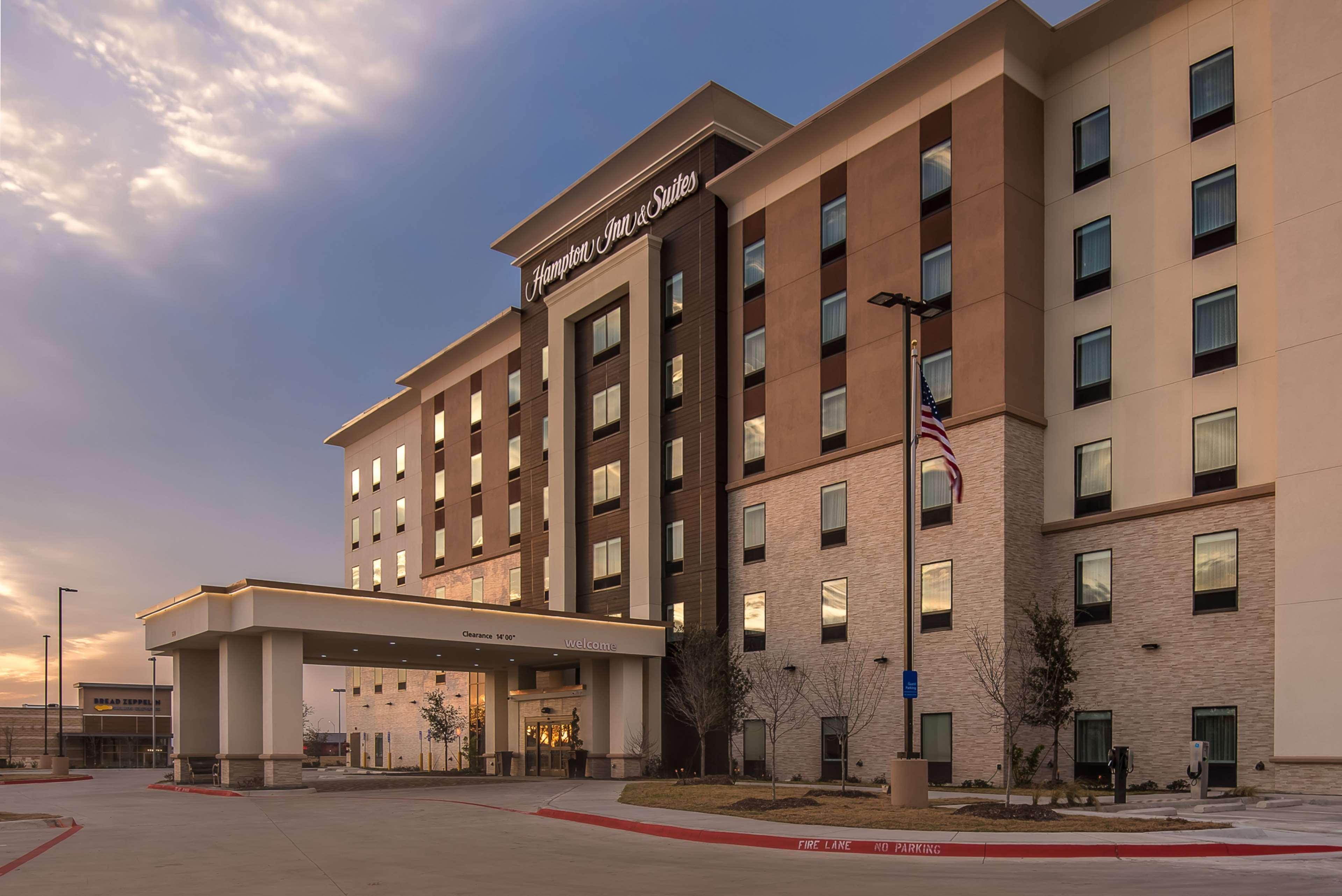 Hampton Inn & Suites Dallas-The Colony Exterior foto