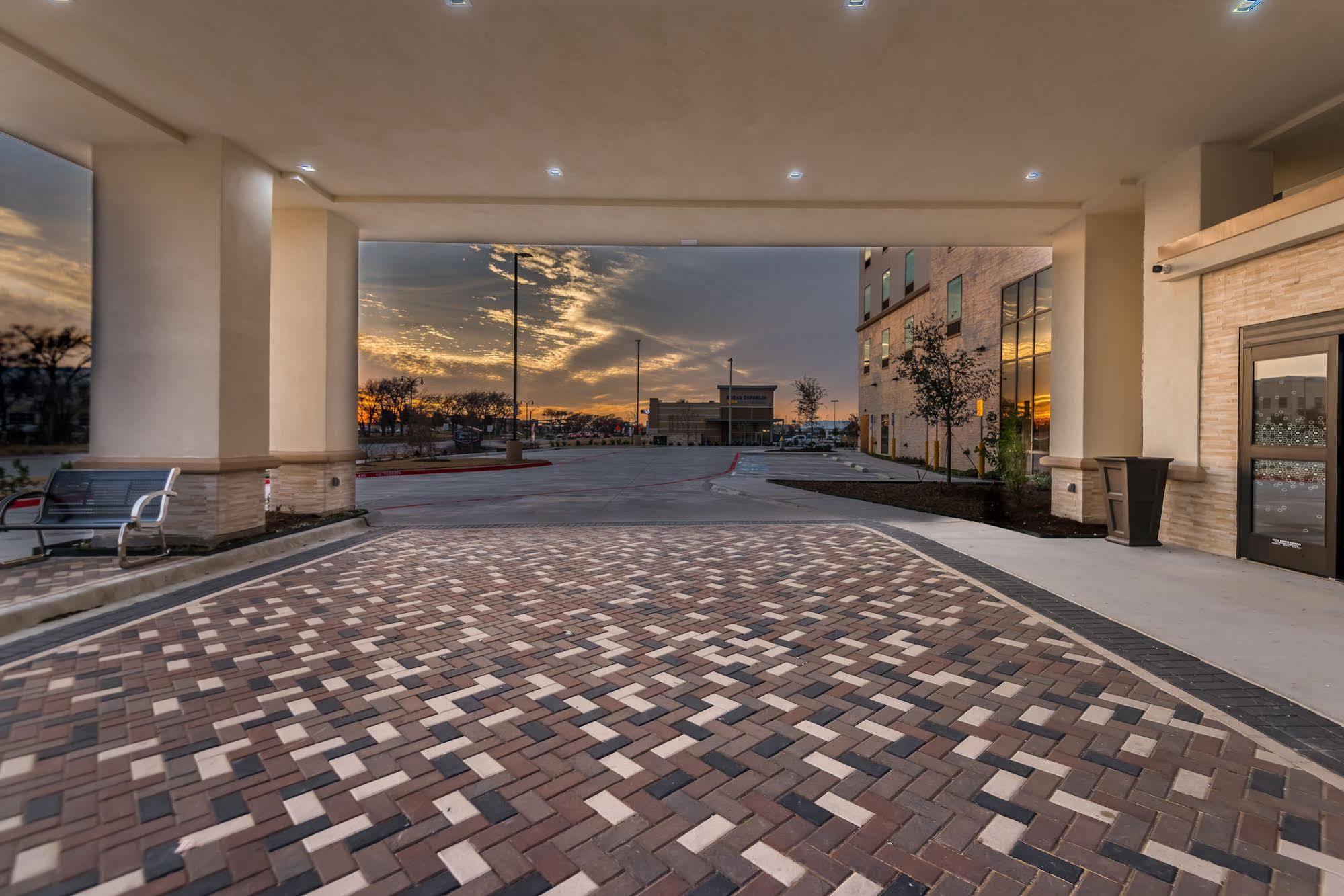 Hampton Inn & Suites Dallas-The Colony Exterior foto